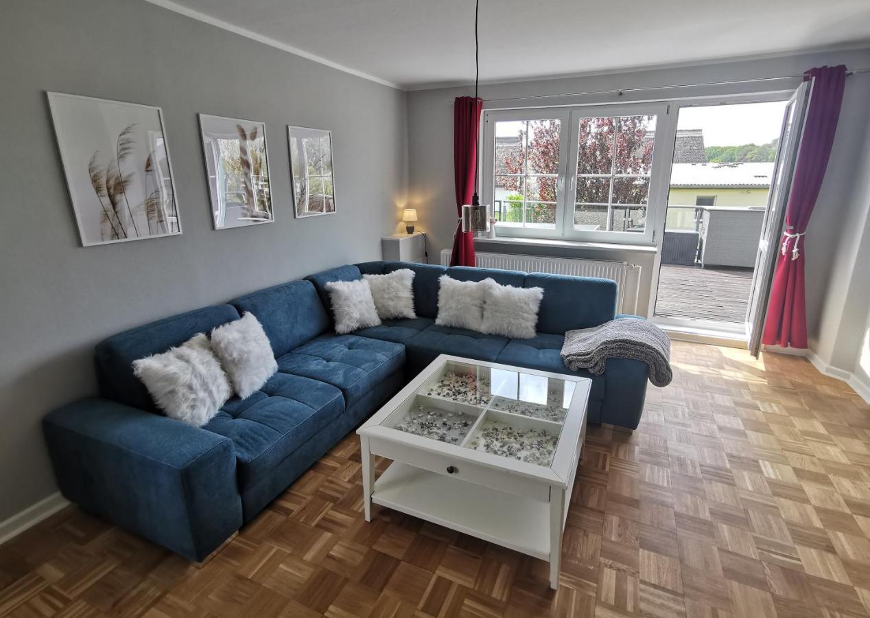 Ruegenferienhaus - Schaprode Hafen エクステリア 写真